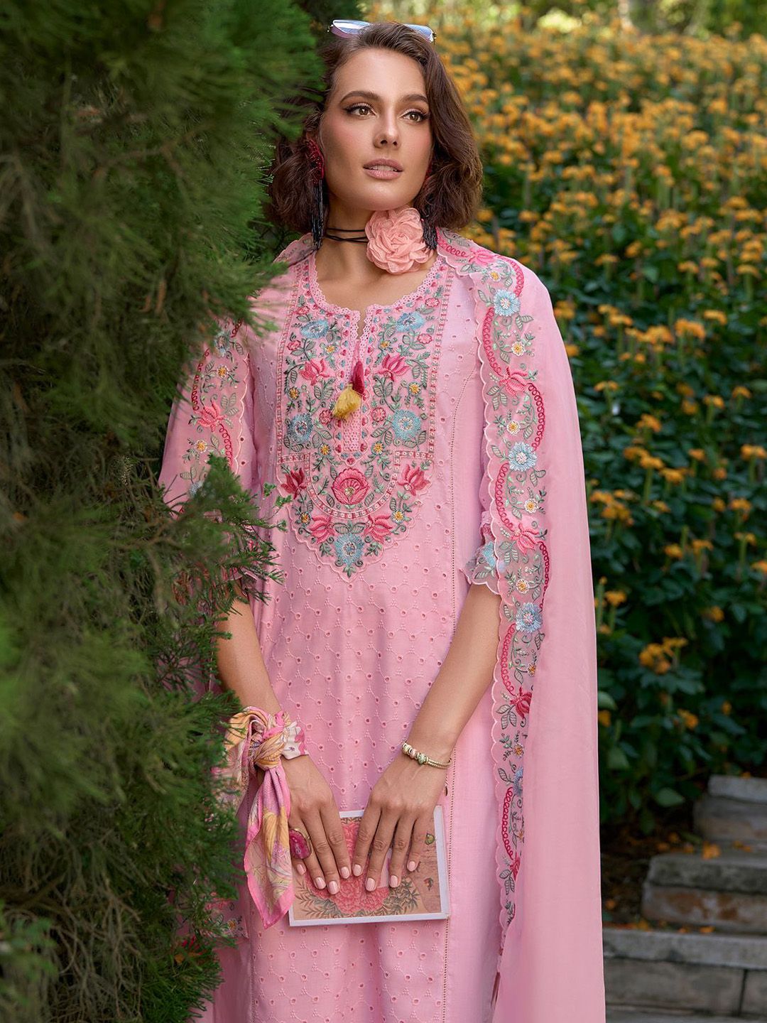 Dhiyona IE Women Floral Embroidered Regular Pure Cotton Kurta with Trousers & Dupatta