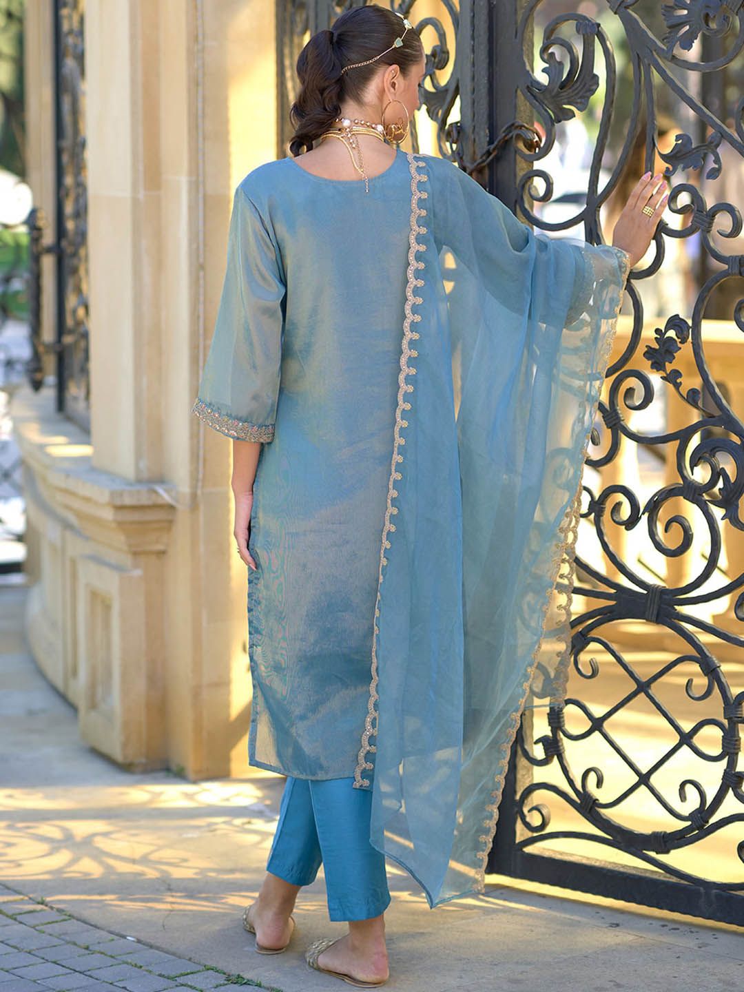 Ethnic Motifs Embroidered Sequinned Straight Kurta With Trousers & Dupatta