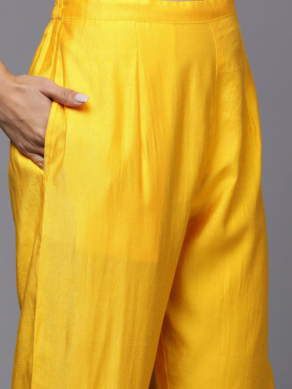 Women Floral Embroidered Thread Work Liva Kurta with Trousers & With Dupatta