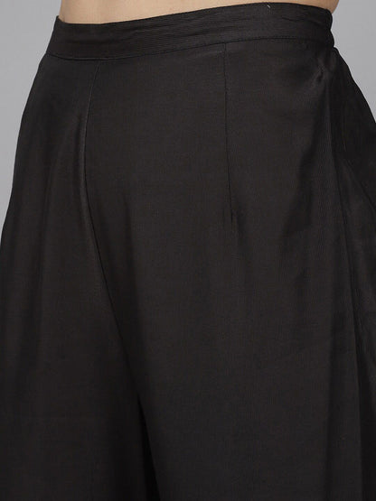 Dhiyona IE Women Round Neck Embroidered Liva Kurta & Trousers With Dupatta