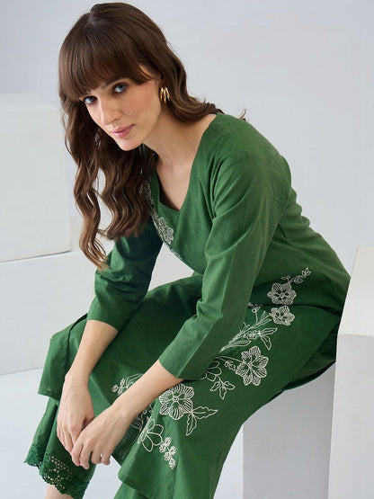 Women Floral Embroidered Regular Thread Work Pure Cotton Kurta with Palazzos