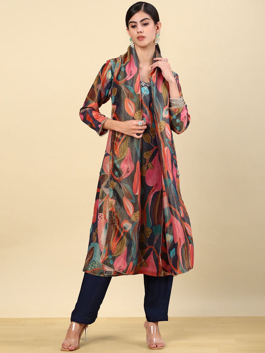 Dhiyona SO Women's Green Floral Printed Gotta Patti Organza Kurta with Trousers & With Dupatta