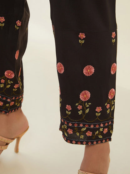 Dhiyona SO Women's Women Floral Embroidered Thread Work Kurta with Trousers