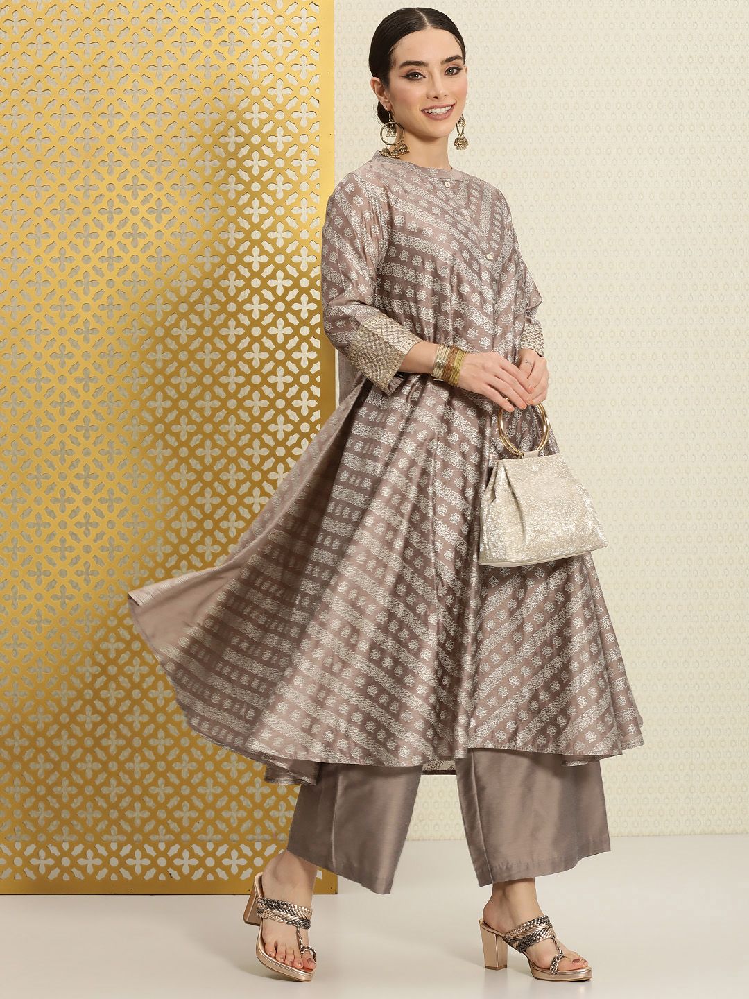 Dhiyona PD Women Women Jashn Ethnic Motifs Printed Sequinned A-Line Kurta with Palazzos