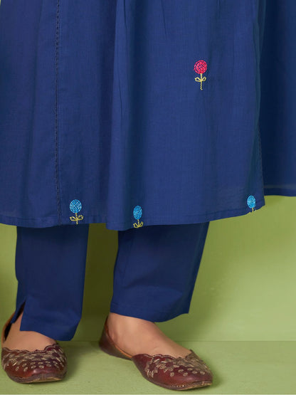 Women Floral Embroidered Cotton Kurta with Trousers & Dupatta