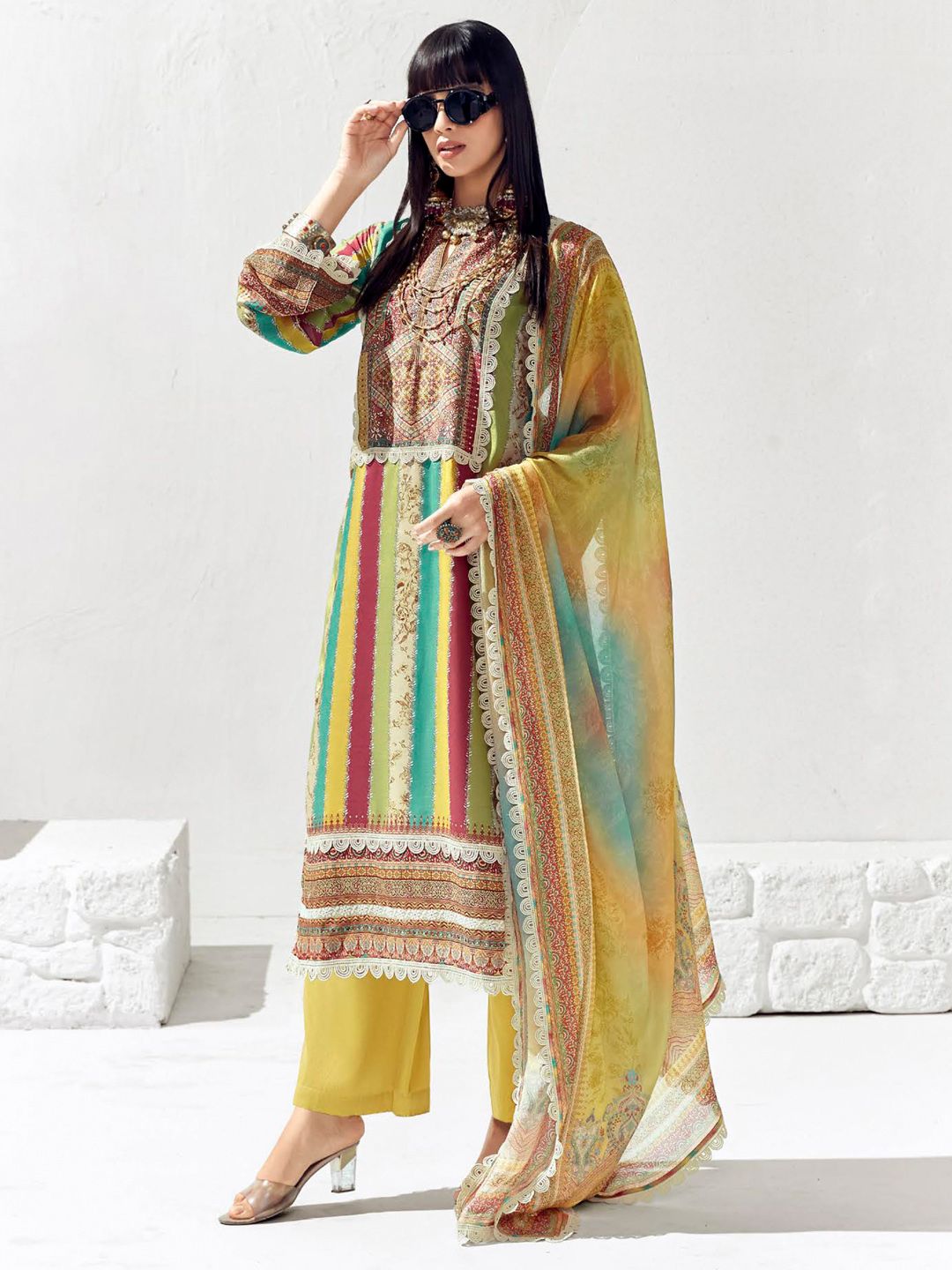 Dhiyona IE Women Ethnic Motifs Printed Regular Thread Work Kurta Trousers With Dupatta