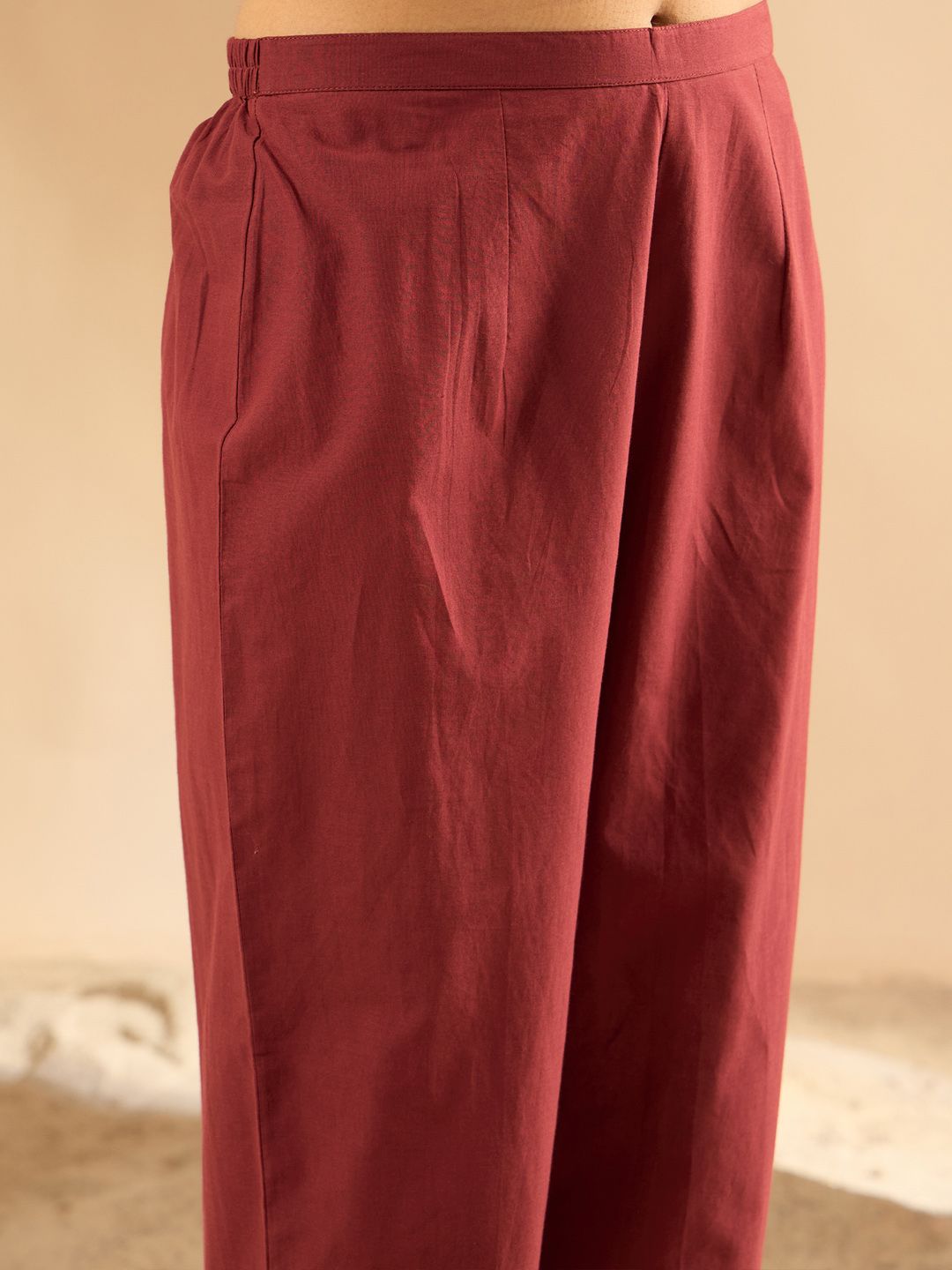 Dhiyona IE Women Floral Printed Pure Cotton Kurta with Trouser & With Dupatta