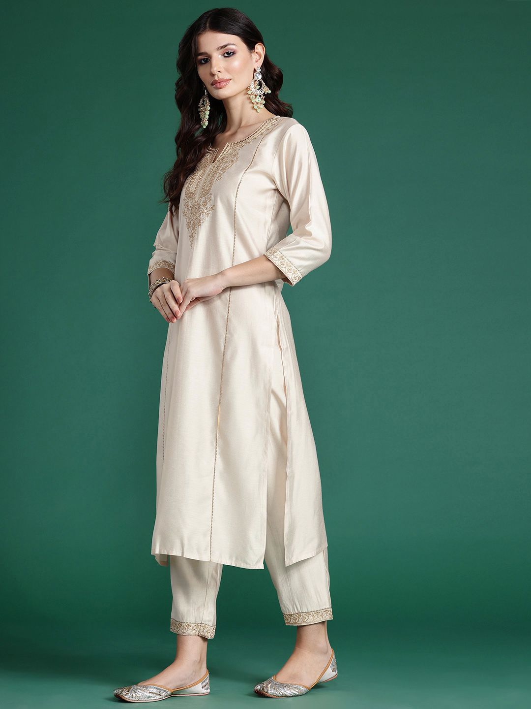 Dhiyona IE Plus Size Ethnic Motifs Embroidered Panelled Liva Kurta Set