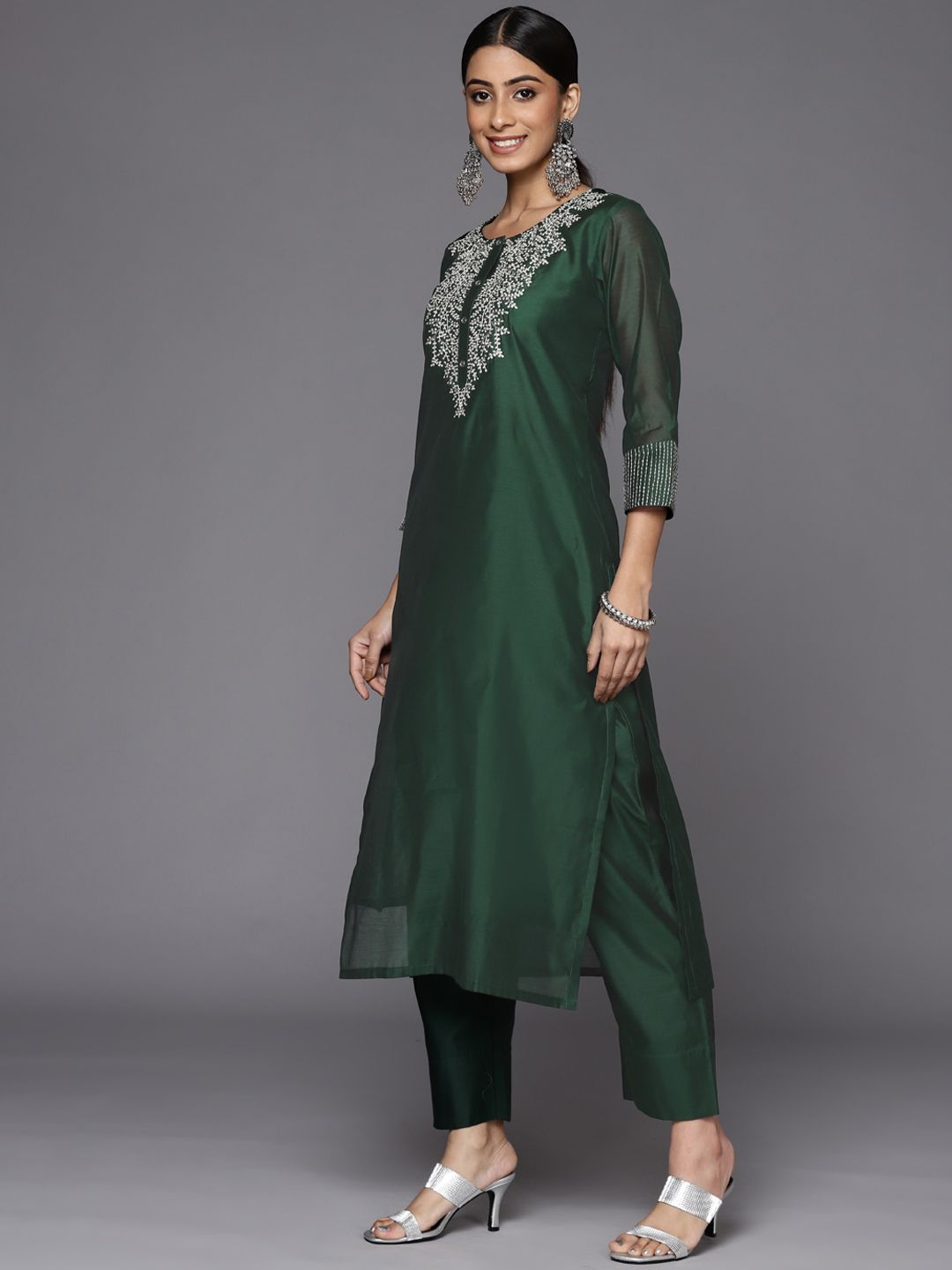 Dhiyona VA Women's Green Floral Yoke Design Chanderi Silk Kurta with Trousers & With Dupatta