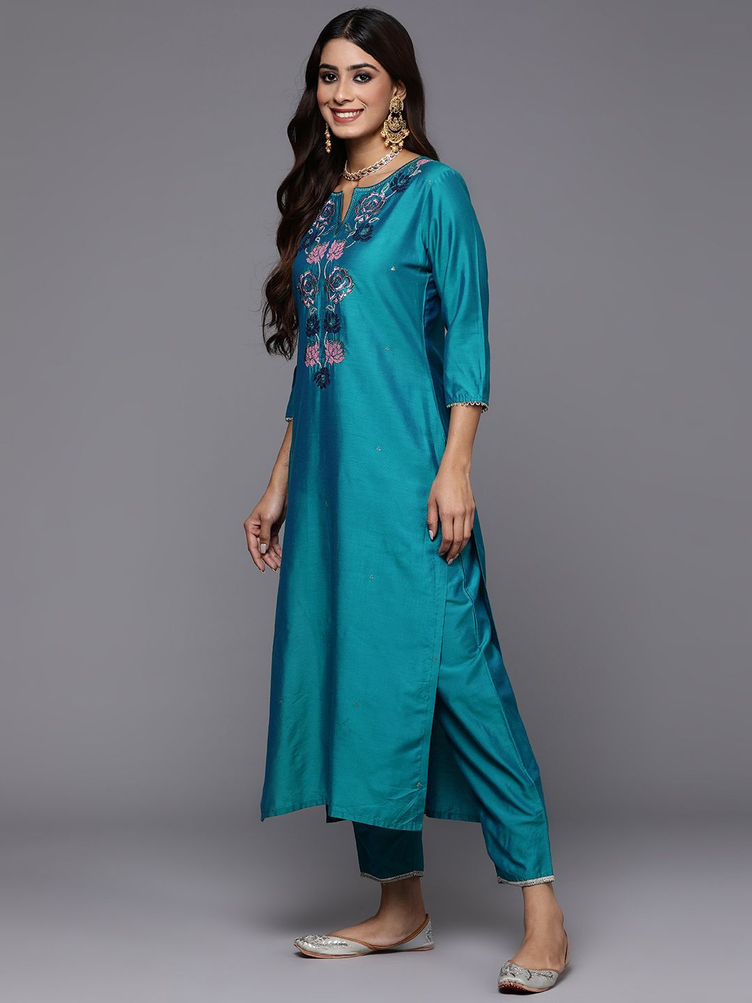 Dhiyona IE Women Teal Floral Embroidered Regular Thread Work Kurta with Trousers & With Dupatta