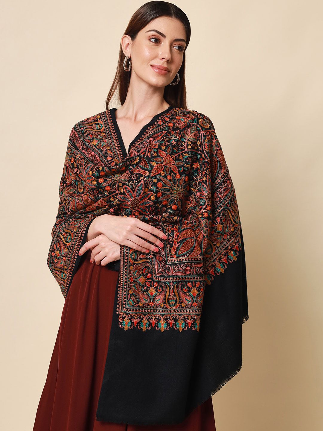 Dhiyona PA Women Black Embroidered Pure Wool Shawl
