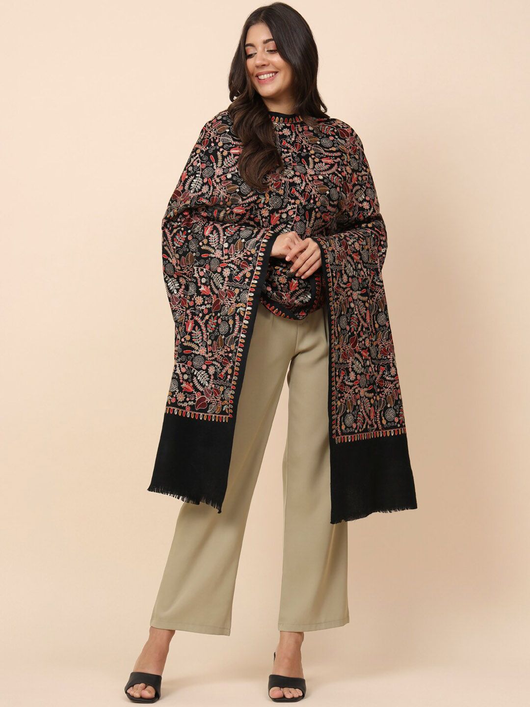 Dhiyona PA Women Floral Embroidered Pure Woollen Shawl