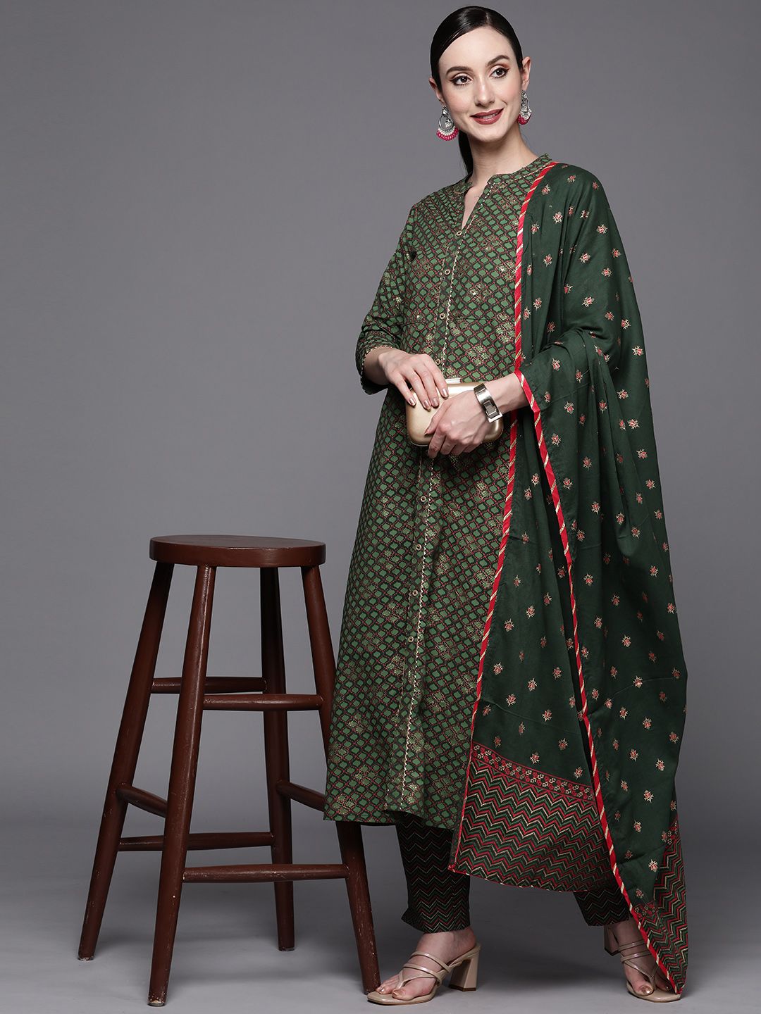 Women Green Ethnic Motifs Printed Gotta Patti Kurta with Trousers & With Dupatta