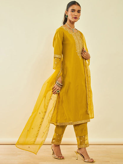 Dhiyona SO Women's Ethnic Motifs Embroidered Regular Sequinned Straight Kurta With Trousers & Dupatta