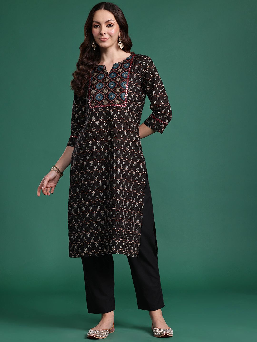 Dhiyona IE Women Floral Printed Mirror Work Pure Cotton Kurta