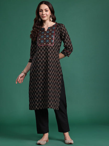 Dhiyona IE Women Floral Printed Mirror Work Pure Cotton Kurta