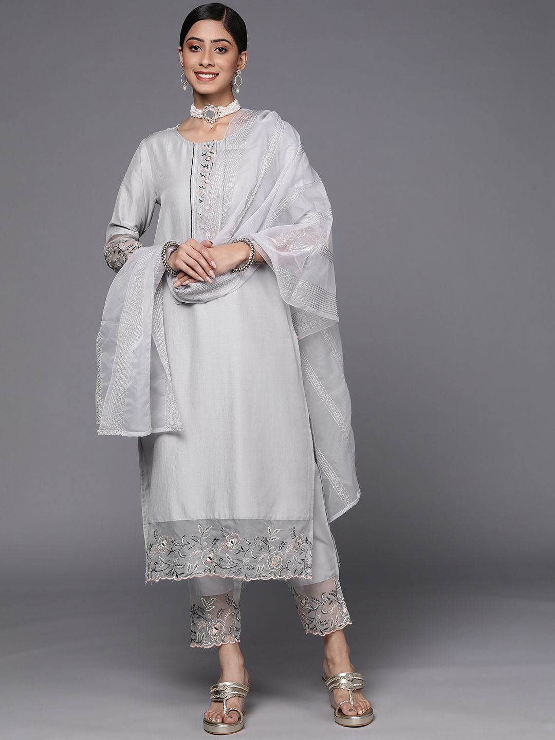 Dhiyona VA Women's Grey Floral Embroidered Thread Work Kurta with Trousers & With Dupatta