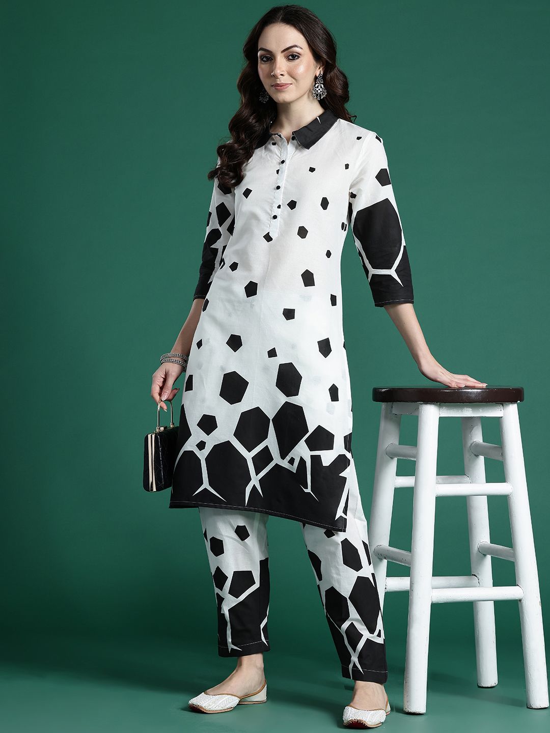 Dhiyona IE Geometric Printed Regular Pure Cotton Kurta with Palazzos