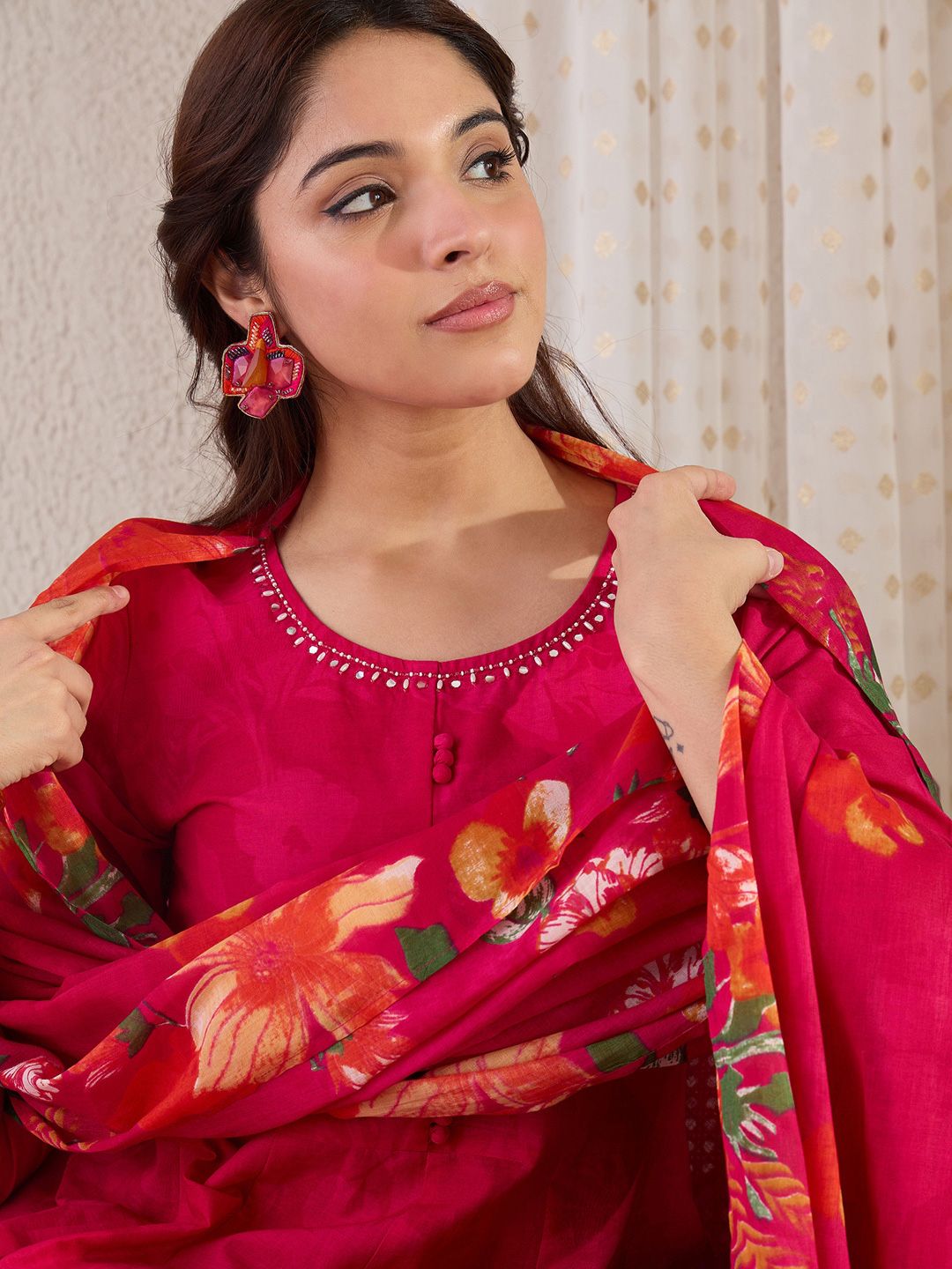 Dhiyona IE Women Floral Printed Regular Pure Cotton Kurta with Trousers & Dupatta