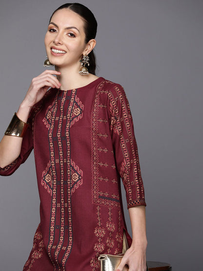 Dhiyona IE Ethnic Motifs Foil Printed Straight Kurta