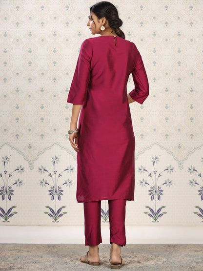 Dhiyona OD  Yoke Design Embroidered Kurta with Trousers