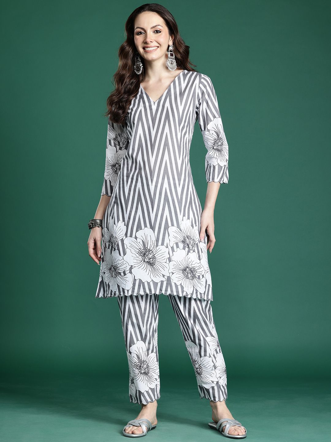 Floral Printed Regular Pure Cotton Kurta with Trousers