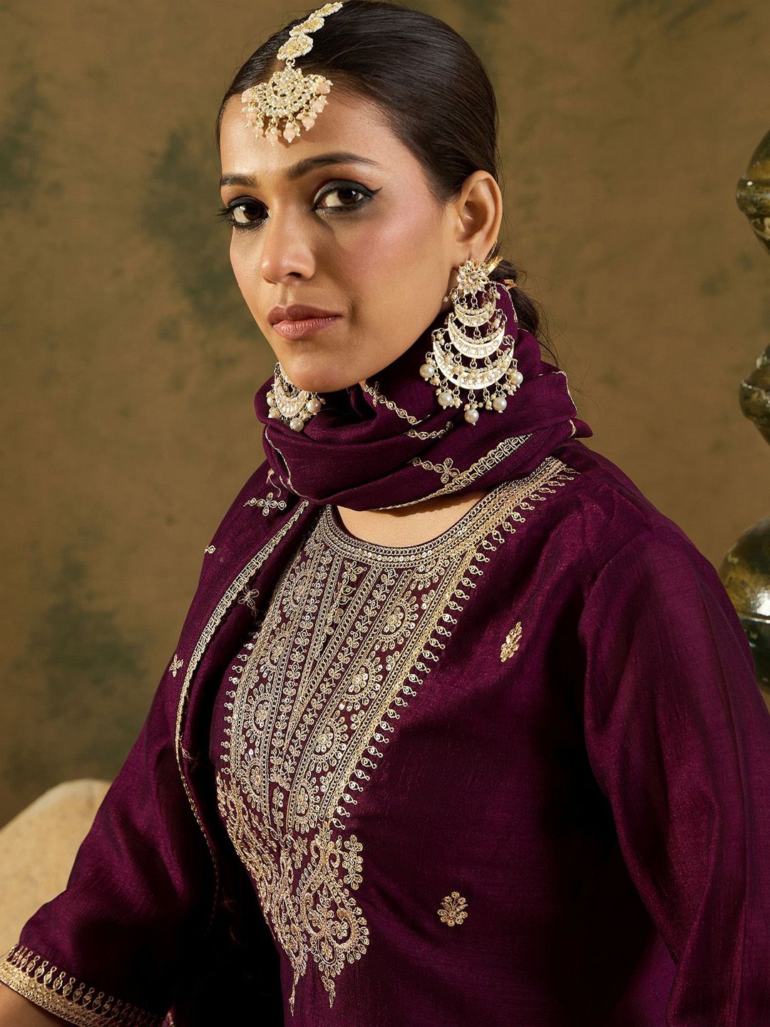 Dhiyona IE Women Ethnic Motifs Embroidered Regular Kurta with Trousers & With Dupatta
