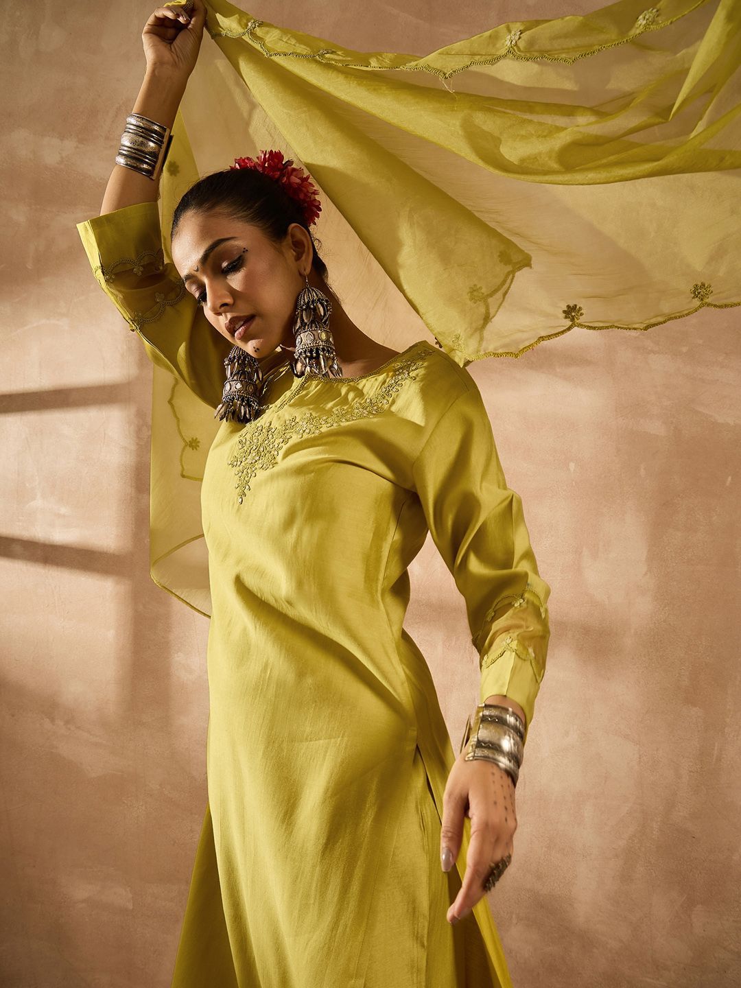 Women Ethnic Motifs Embroidered Regular Liva Kurta with Trousers & With Dupatta