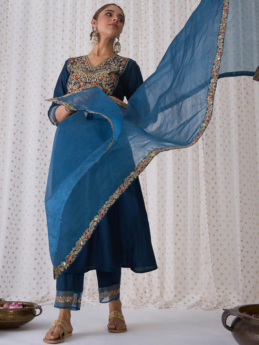 Dhiyona IE Floral Embroidered Round Neck Liva Straight Kurta with Trousers & Dupatta