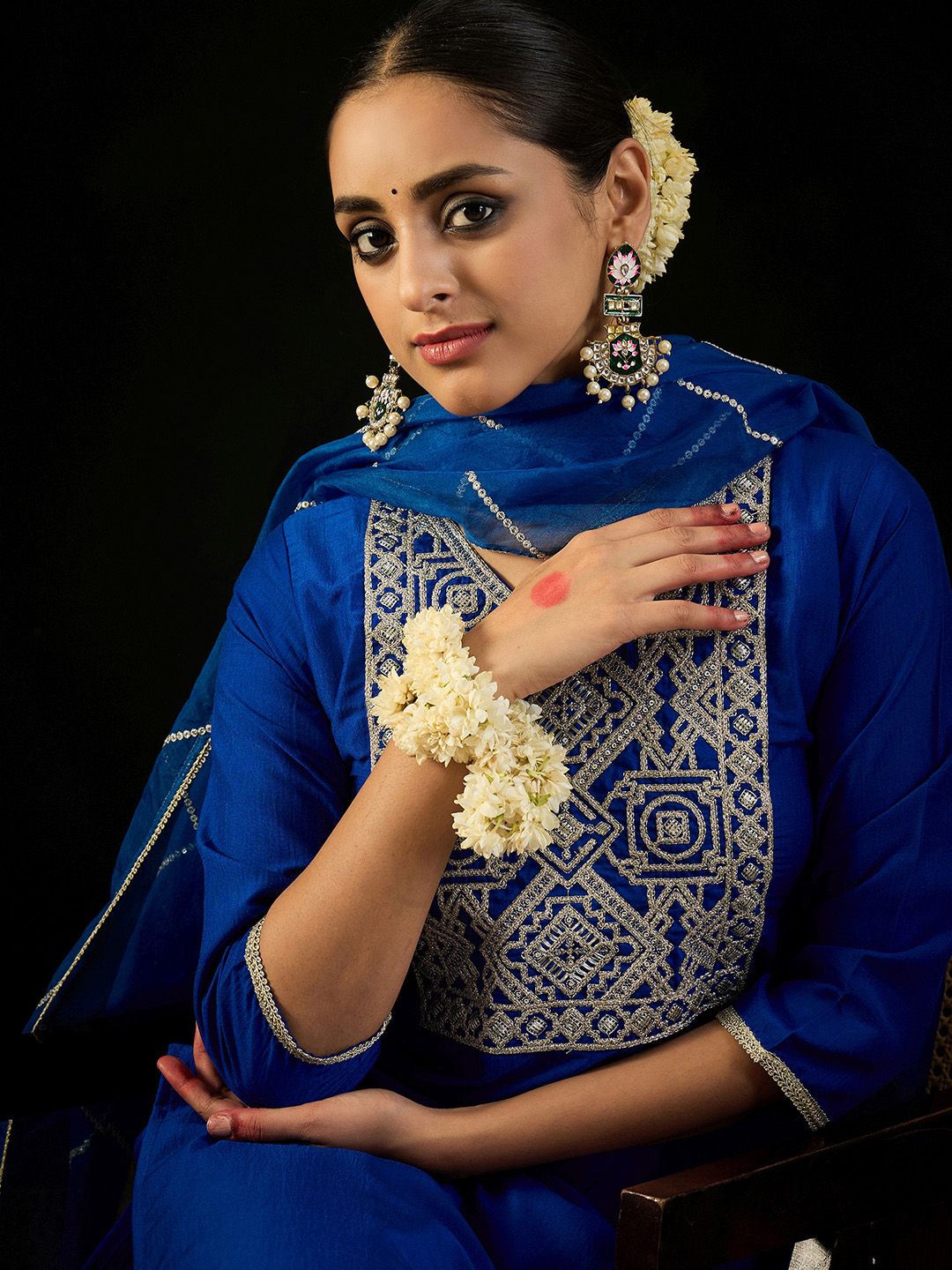 V Neck Floral Yoke Design Zardozi Straight Kurta with Trouser & Dupatta