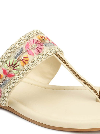Dhiyona AK Embellished One Toe Flats