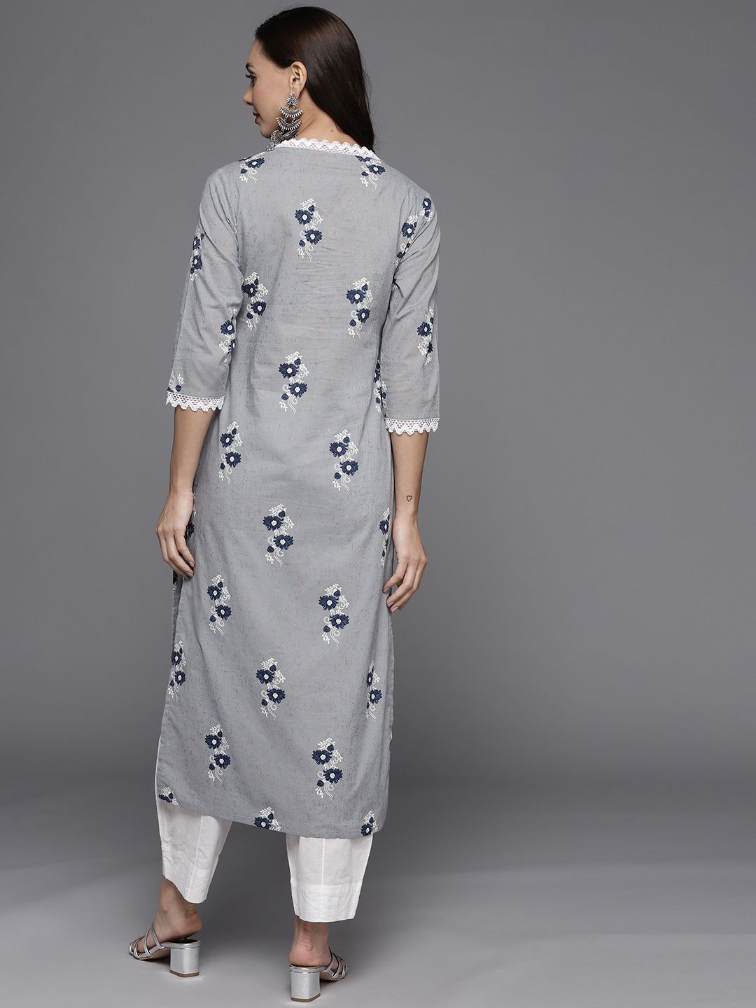 Dhiyona IE Women Grey & Blue Floral Printed Pure Cotton Kurta