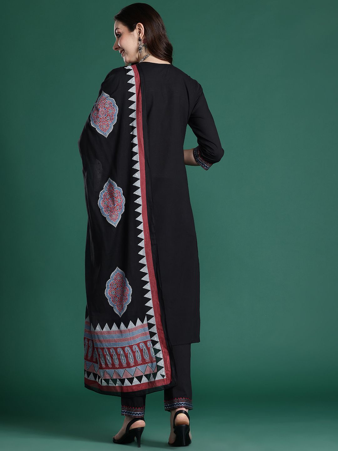 Embroidered Regular Beads & Stones Pure Cotton Kurta with Trousers & With Dupatta
