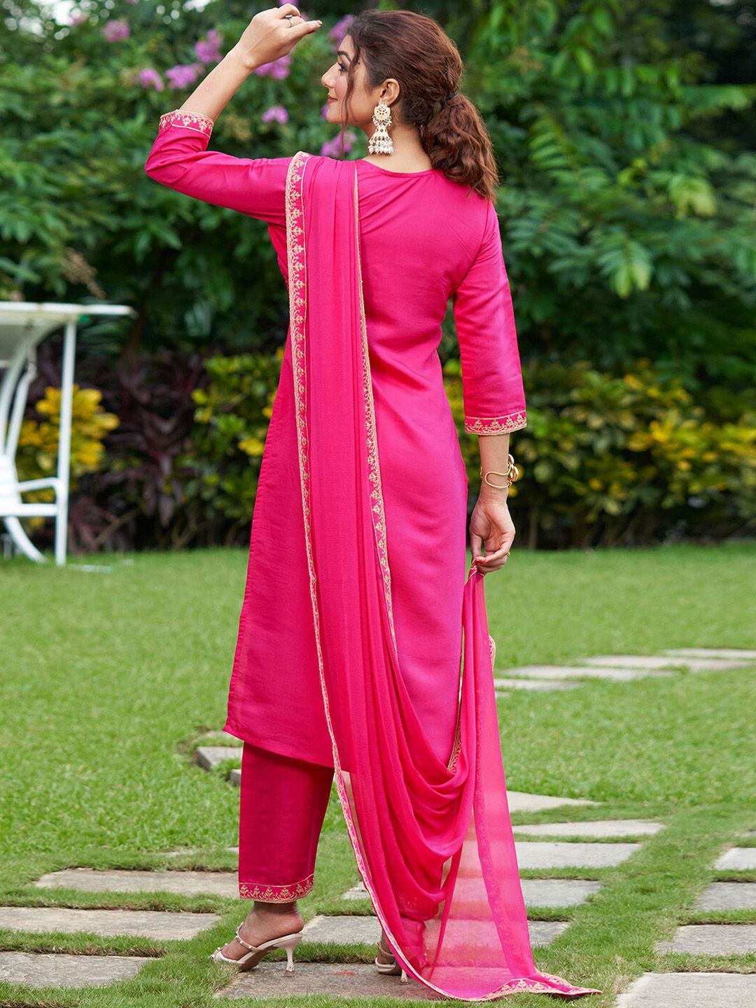 Dhiyona IE Floral Embroidered Thread Work Kurta with Trousers & Dupatta