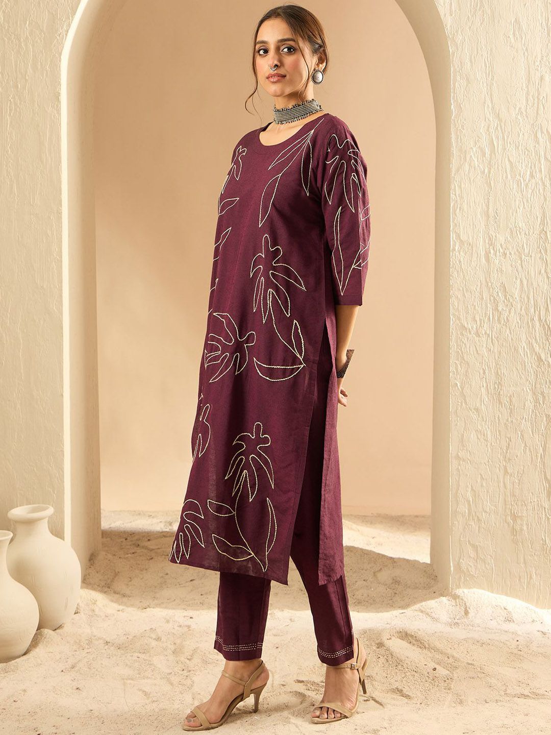 Dhiyona IE Women Floral Embroidered Regular Thread Work Pure Cotton Kurta with Trousers
