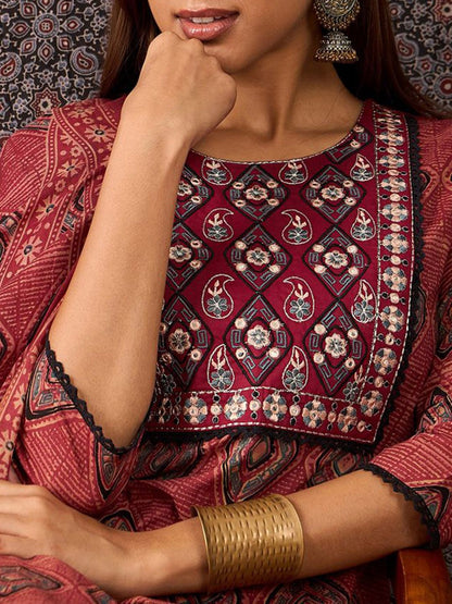 Geometric Printed Mirror Work Pure Cotton Kurta With Trousers & Dupatta