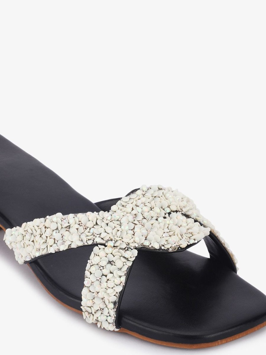 Dhiyona AK Women Embellished Open Toe Flats