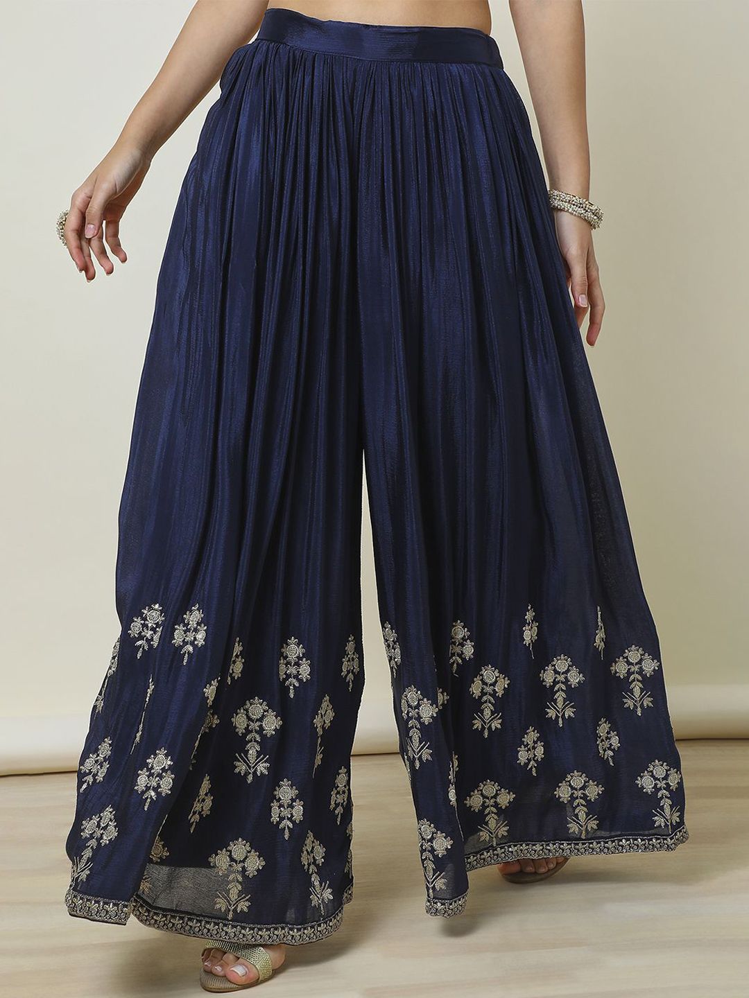 Dhiyona SO Women's Ethnic Motifs Embroidered Regular Sequinned Straight Kurti with Sharara & Dupatta