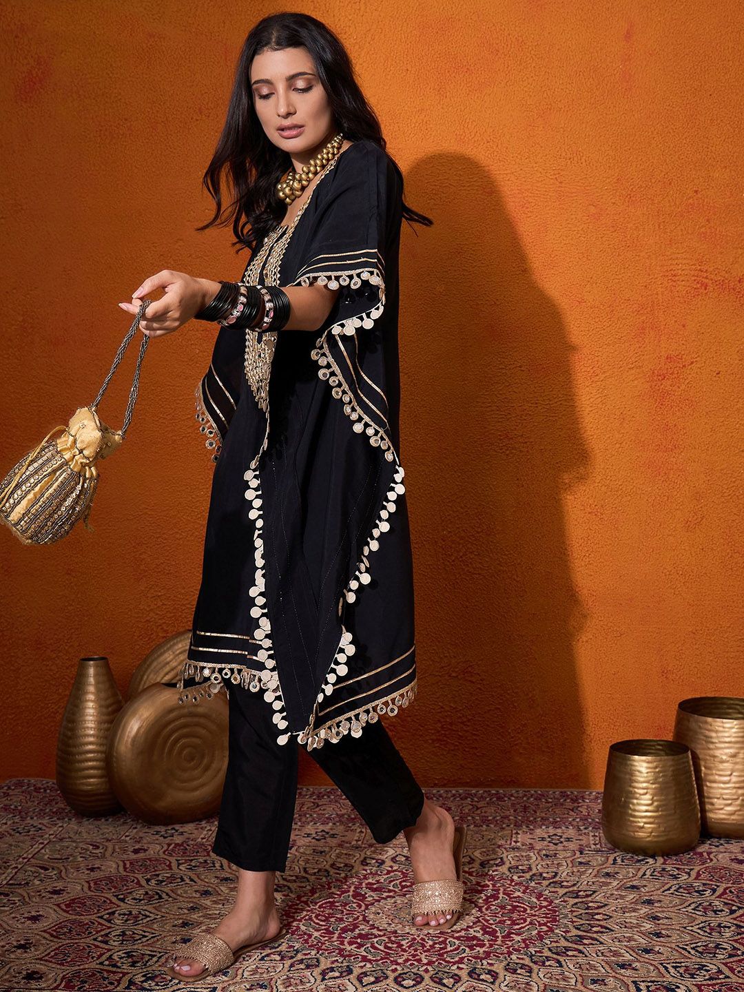 Dhiyona SN Women's Embroidered Kurta With Trouser