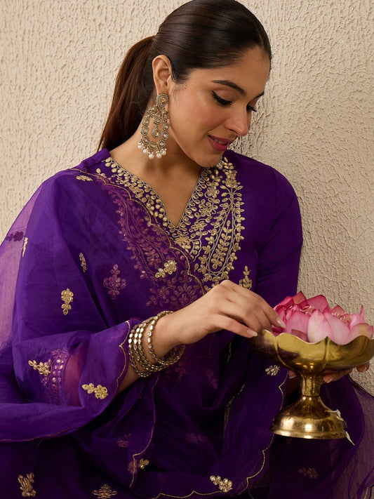 Dhiyona IE Women's Ethnic Motifs Embroidered Thread Work Straight Kurta With Trousers & Dupatta