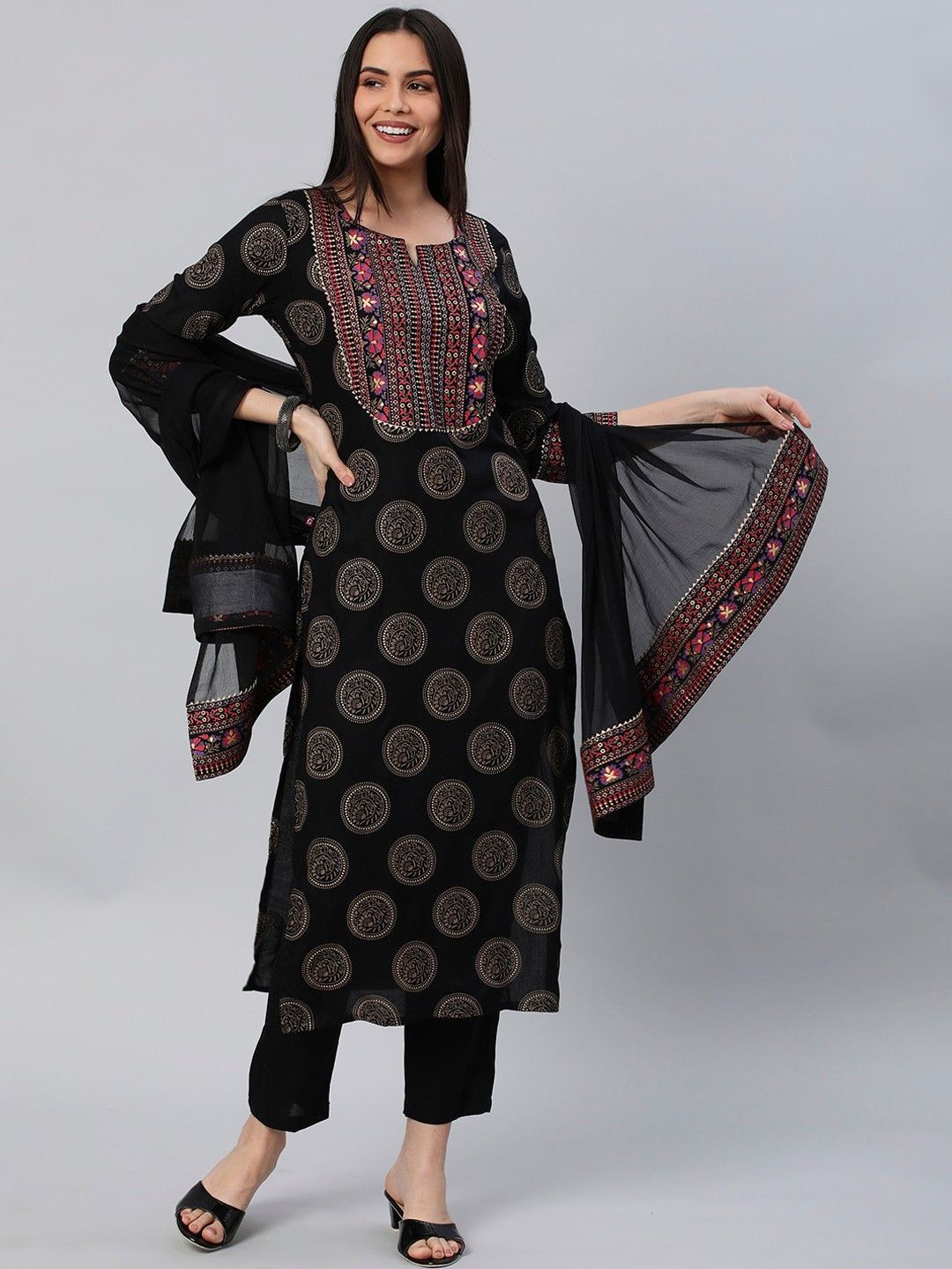 Dhiyona KL Women Ethnic Motifs Printed Regular Kurta with Trousers & With Dupatta