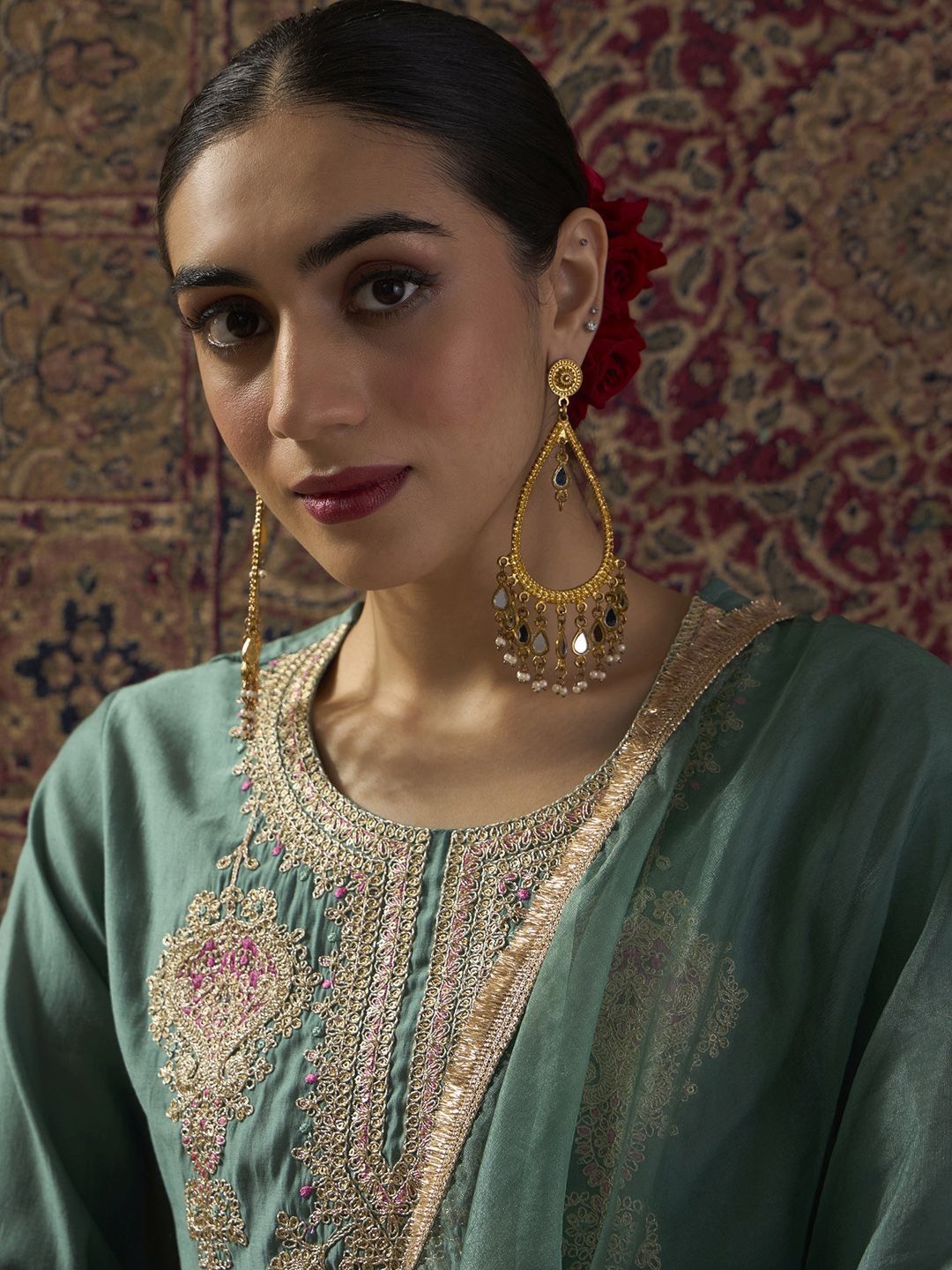 Ethnic Motifs Embroidered Regular Thread Work Kurta With Trousers & Dupatta