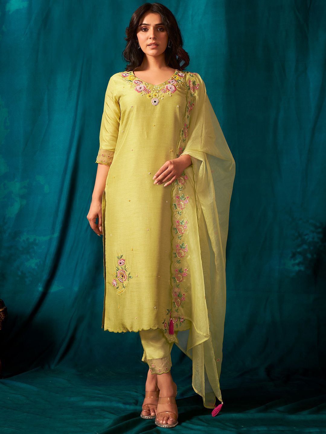 Women Floral Embroidered Beads and Stones Kurta with Trousers & With Dupatta