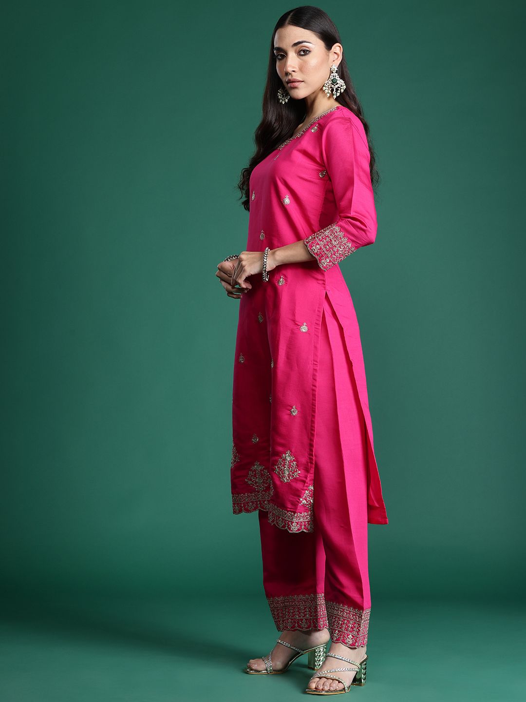 Dhiyona IE Floral Embroidered Kurta with Trousers & With Dupatta