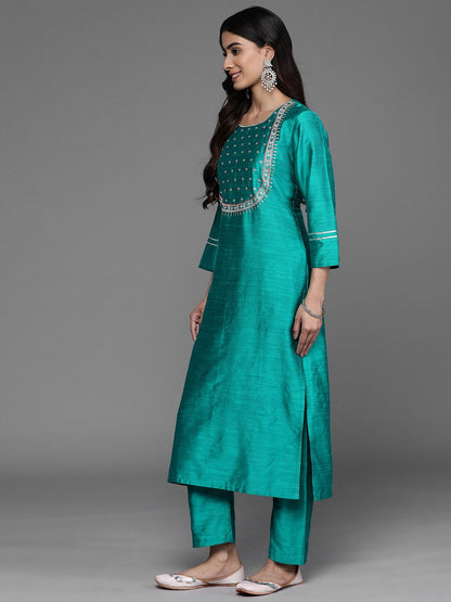 Dhiyona VA Women'sFloral Yoke Design Regular Thread Work Kurta with Trousers & With Dupatta