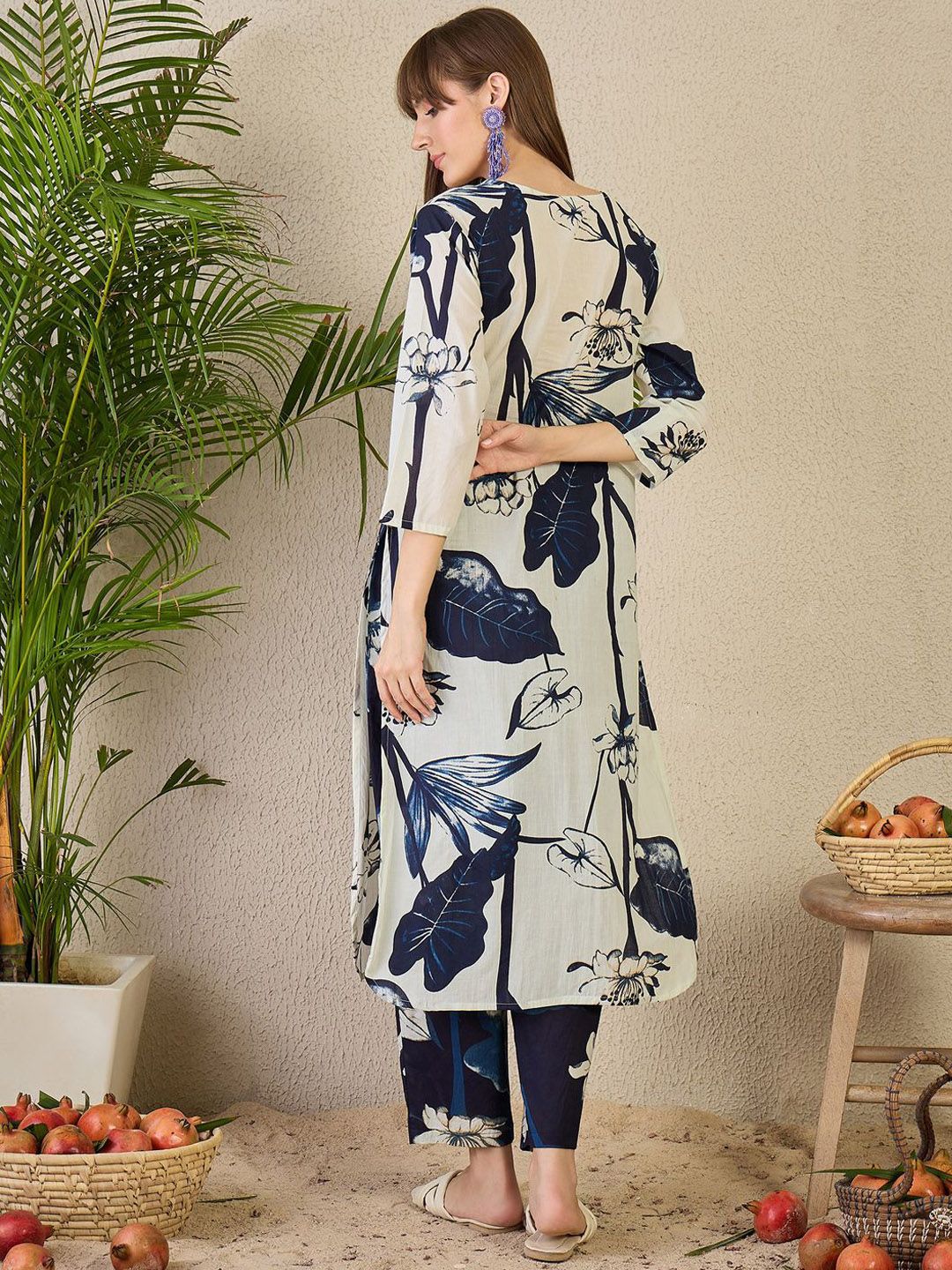 Dhiyona IE Women's Floral Printed Pure Cotton Kurta with Trousers