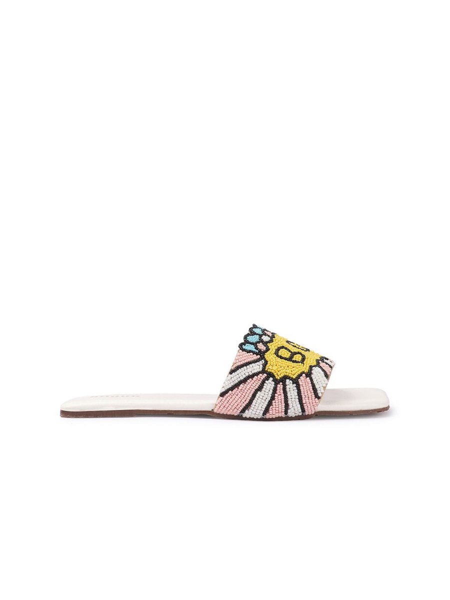 Dhiyona AK Women Embellished Ethnic Open Toe Flats