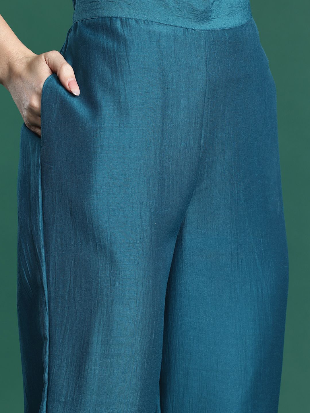 Ethnic Motifs Embroidered Kurta with Trousers & Dupatta