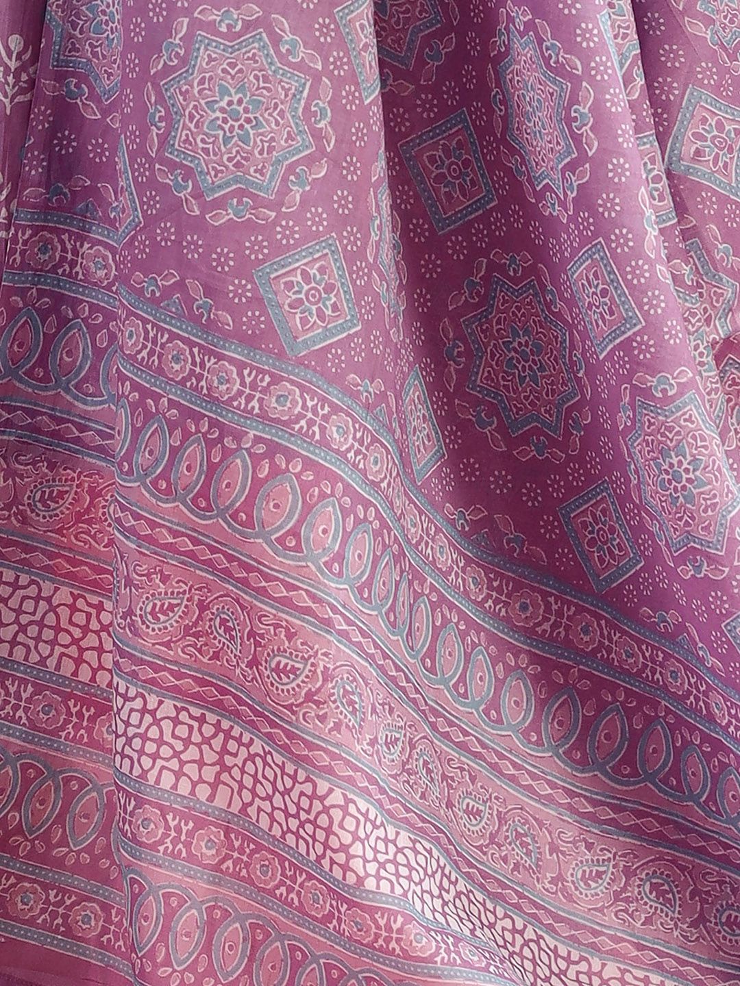 Dhiyona IE V-Neck Ethnic Motifs Printed Regular Pure Cotton Kurta Set