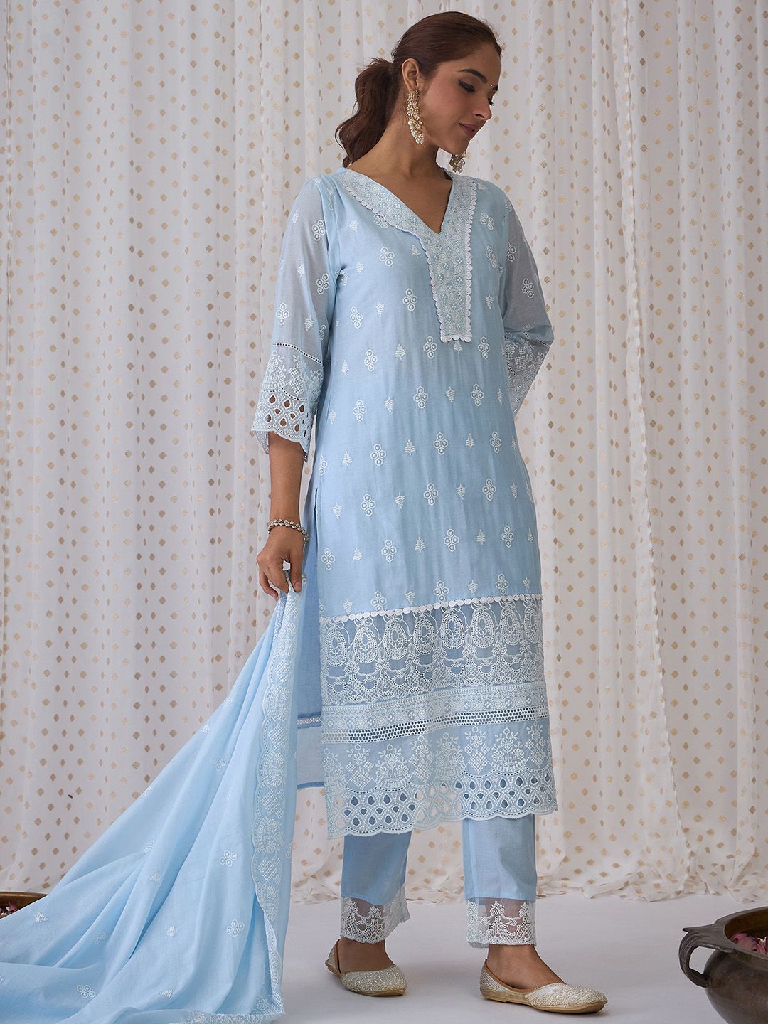 Blue Floral Embroidered Thread Work Pure Cotton Kurta With Trousers & Dupatta